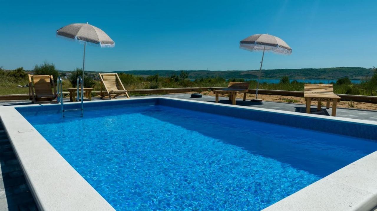 Family Friendly Apartments With A Swimming Pool Rtina - Stosici, Zadar - 21450 Exterior photo